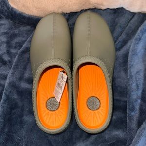 Men’s Tasman Sport Clogs New In Box Size 10